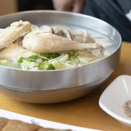 [메뉴개발·식당창업] 백숙과 칼국수를 한 그릇에! ‘닭칼국수 & 매운닭국수’ 비법 전수